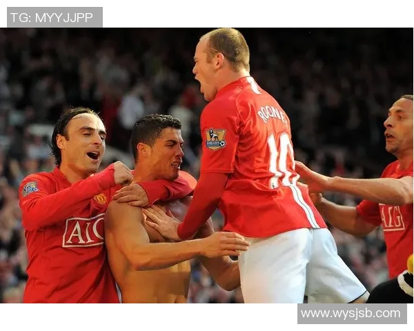 足球巨星激情庆祝手指定格镜头展现赛场独特瞬间魅力