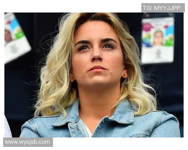 全球足球女博主TOP10盘点：这些球星背后的女性力量值得关注